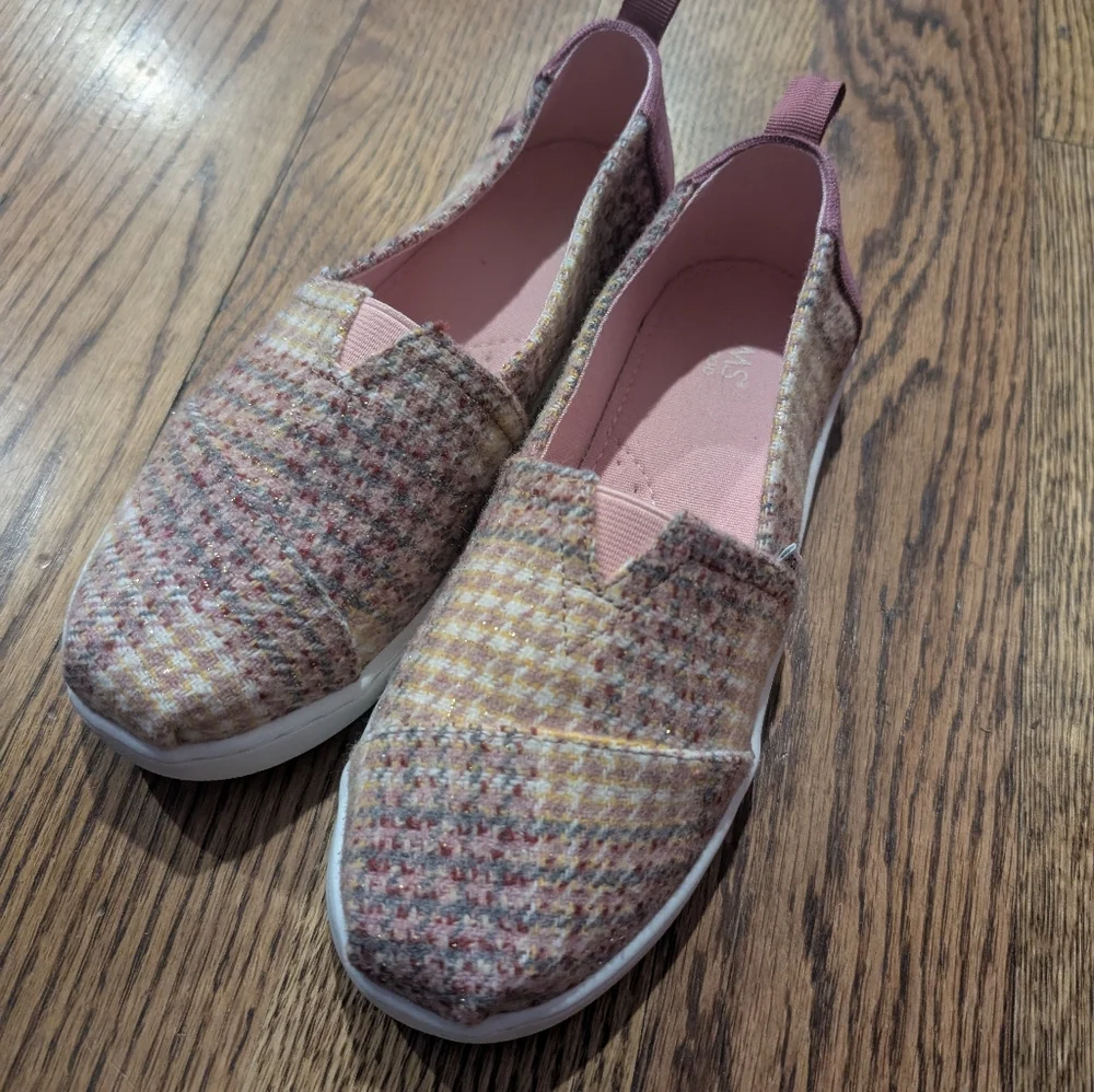 Toms comfortable stylish